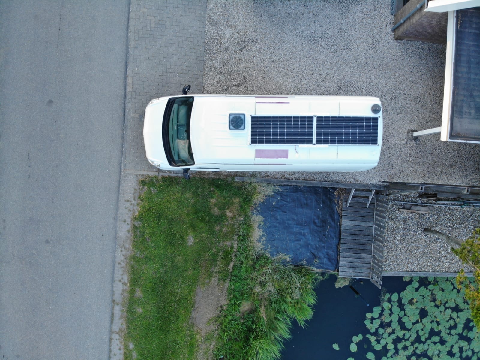 الألواح الشمسية على العربة
