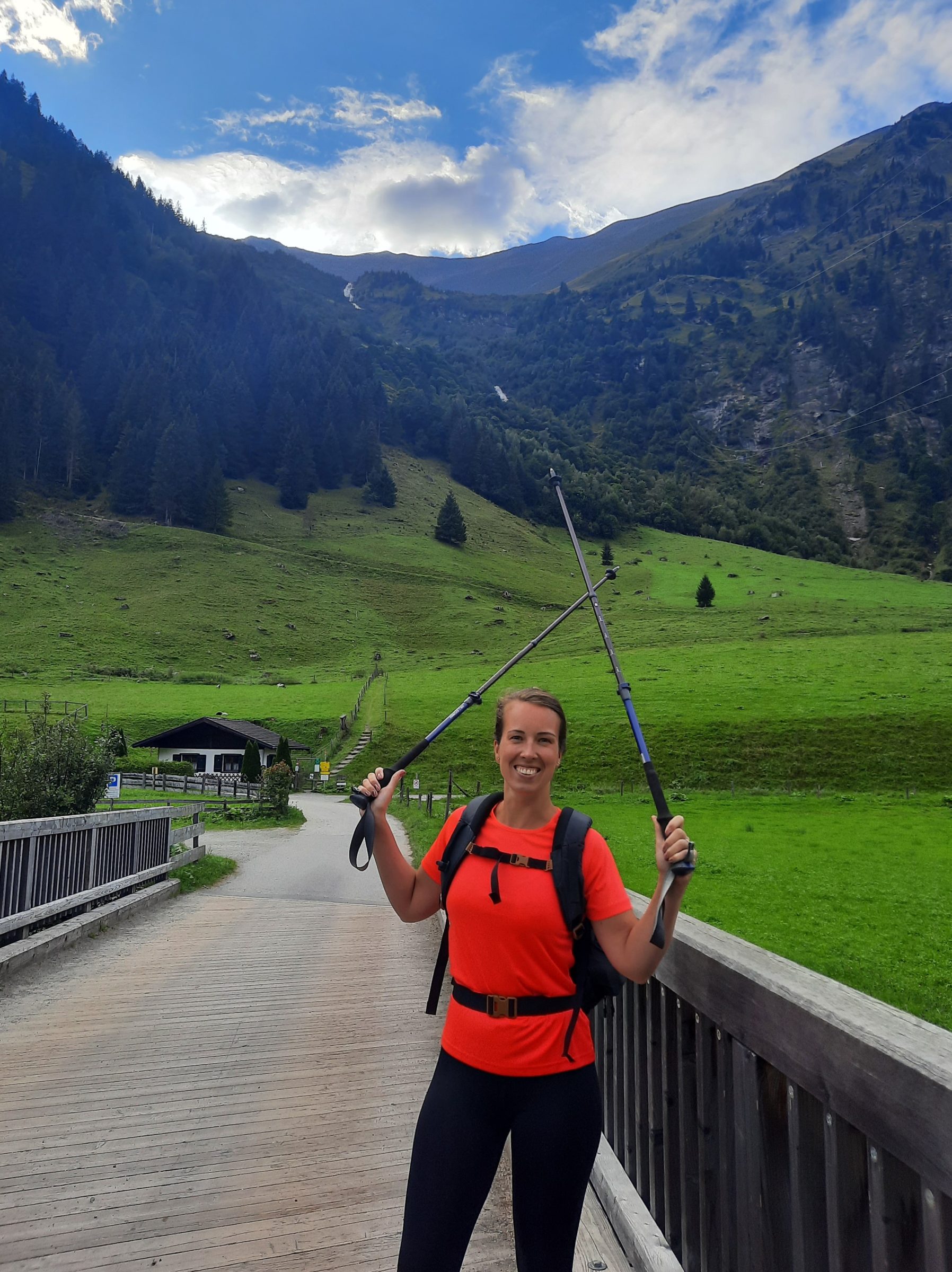 Hiken in Oostenrijk met wandelstokken van de Decathlon