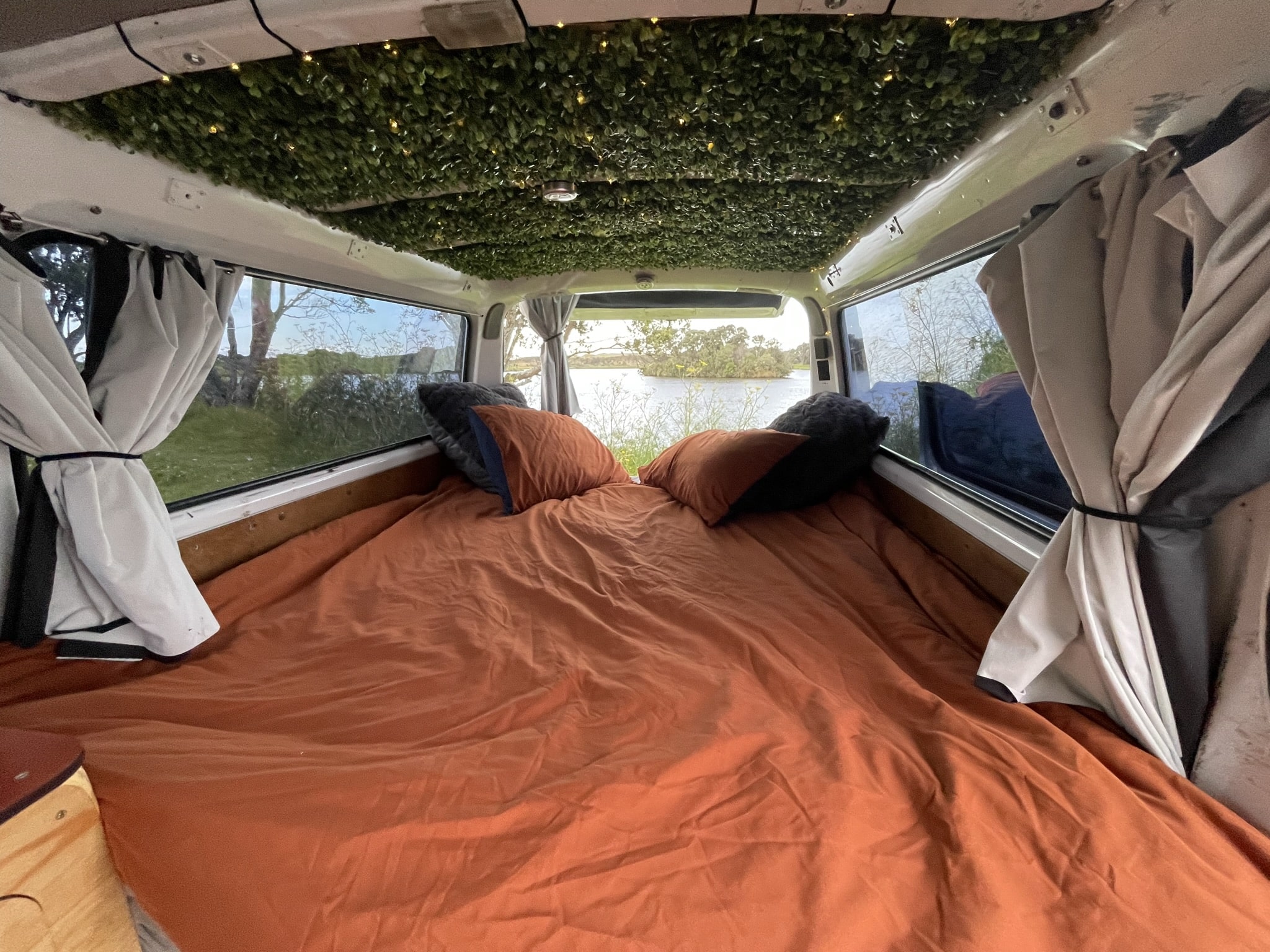 Madelonina postel během všech těchto nocí na volných kempovacích místech | Zdarma kempování na Novém Zélandu