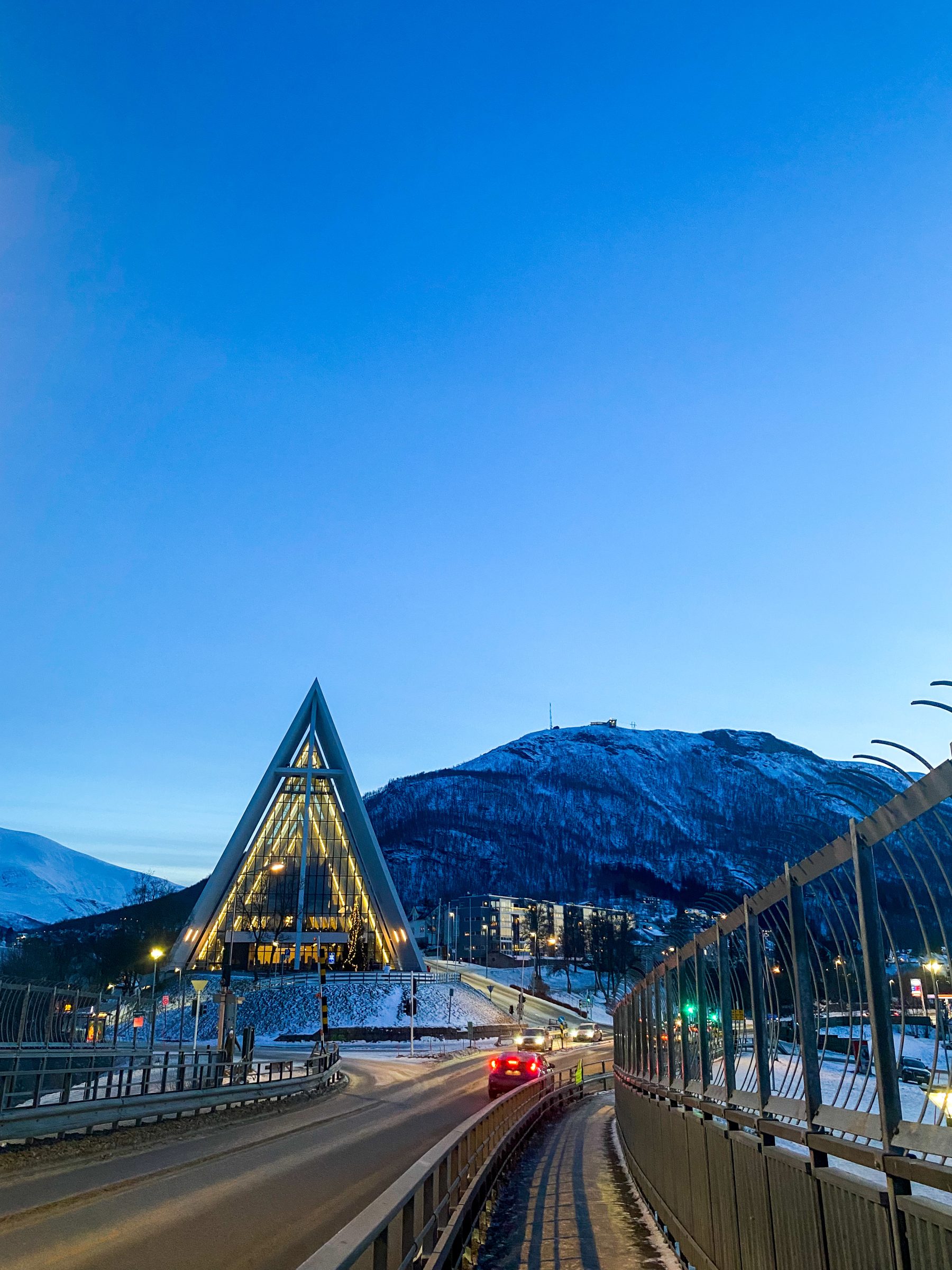 Arktička katedrala l Posjetite Tromsø zimi!