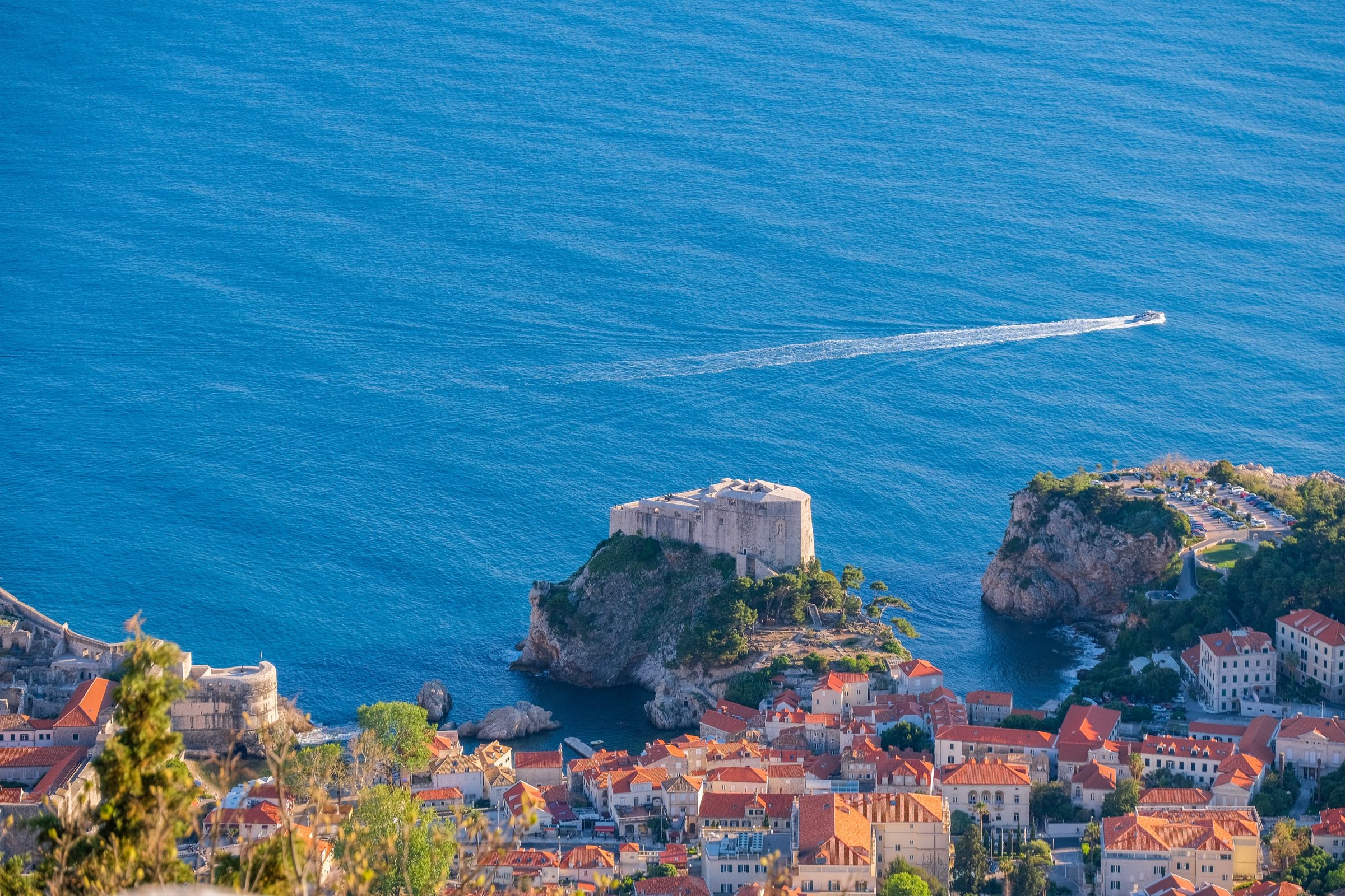 Fort Lovrijenac het 'Kings Landing' kasteel gezien vanaf Dubrovnik Observation Point