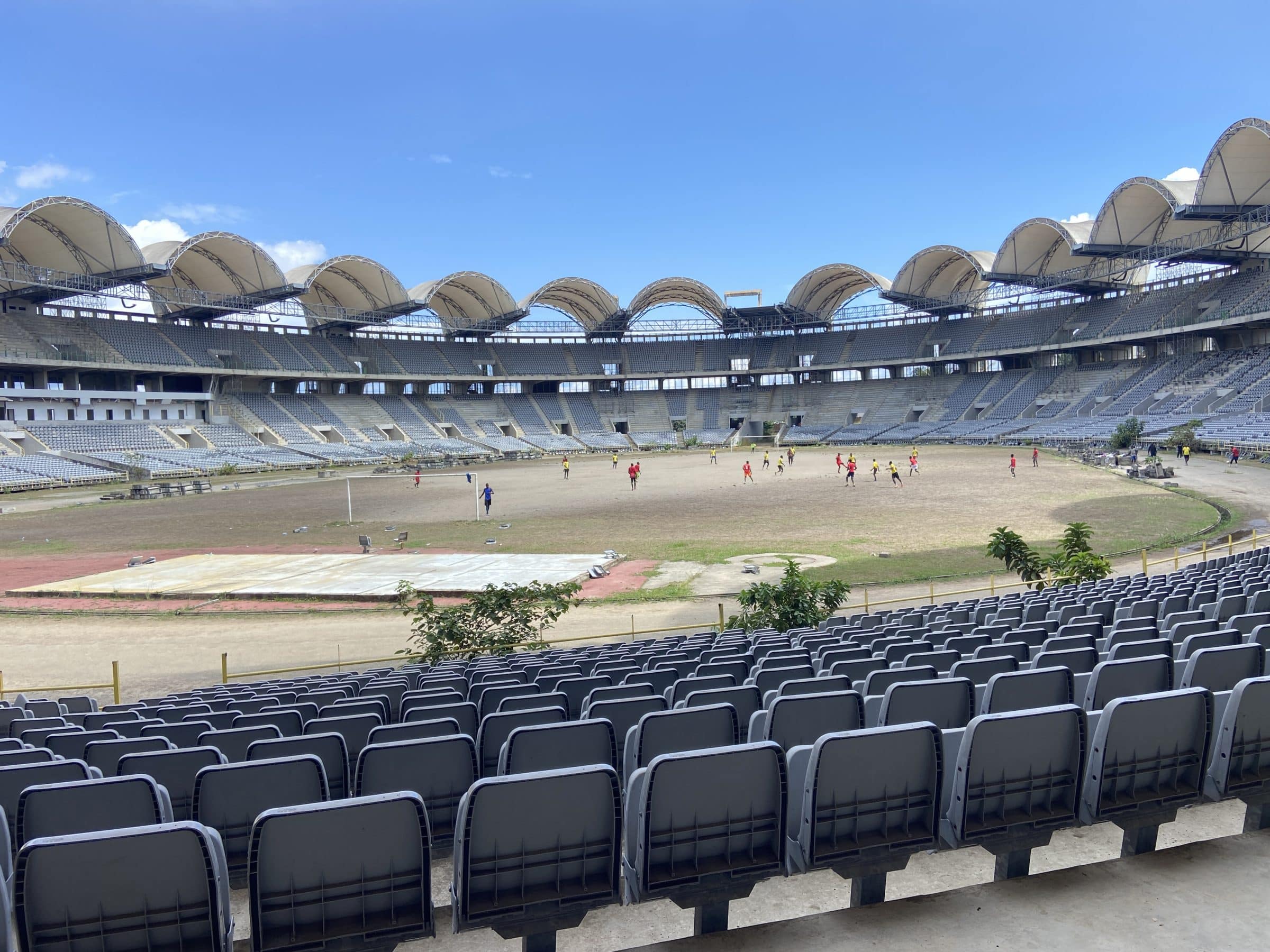 Stadion Libreville | Pristanek v Gabonu