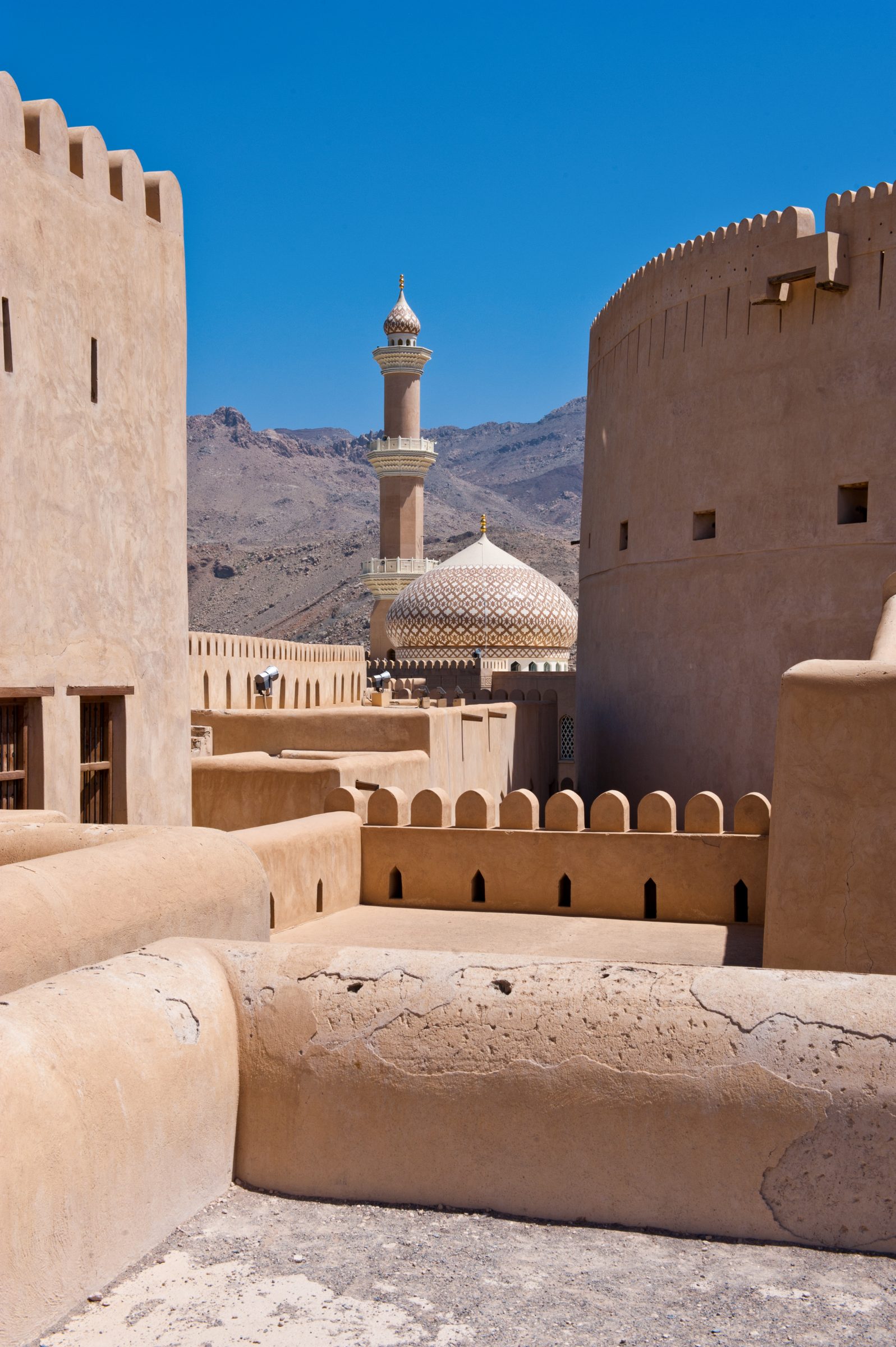 Ad Dakhiliyah Mosque and forts Nizwa Oman | instagrammeble plekken Oman | Wereldreizigers.nl