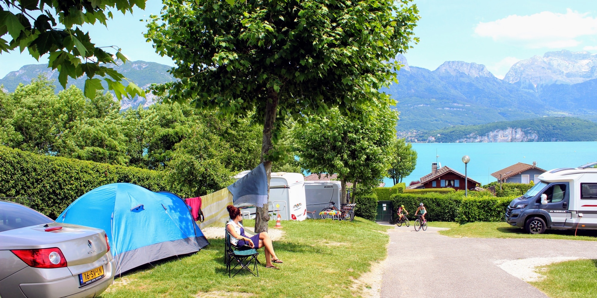Camping-aan-het-meer-van-Annecy-Frankrijk