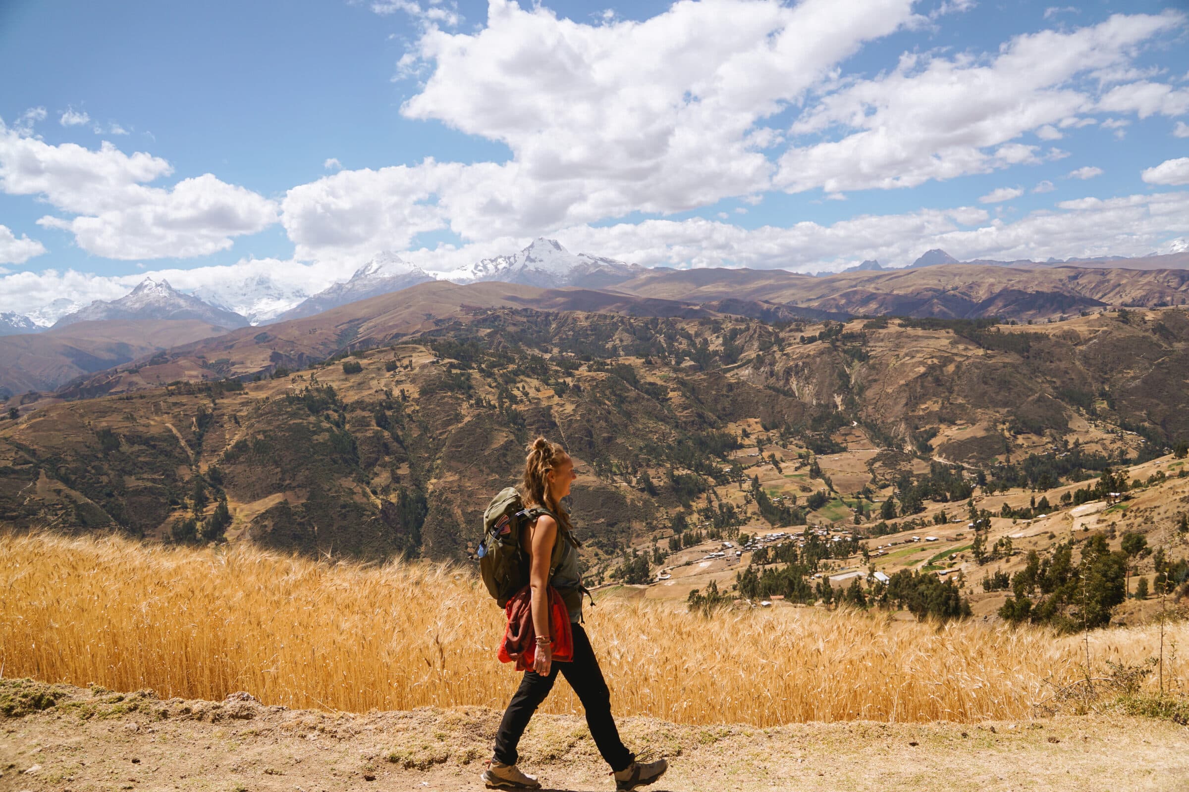 With the right bag and shoes I enjoy the hikes optimally | Hiking in Huaraz