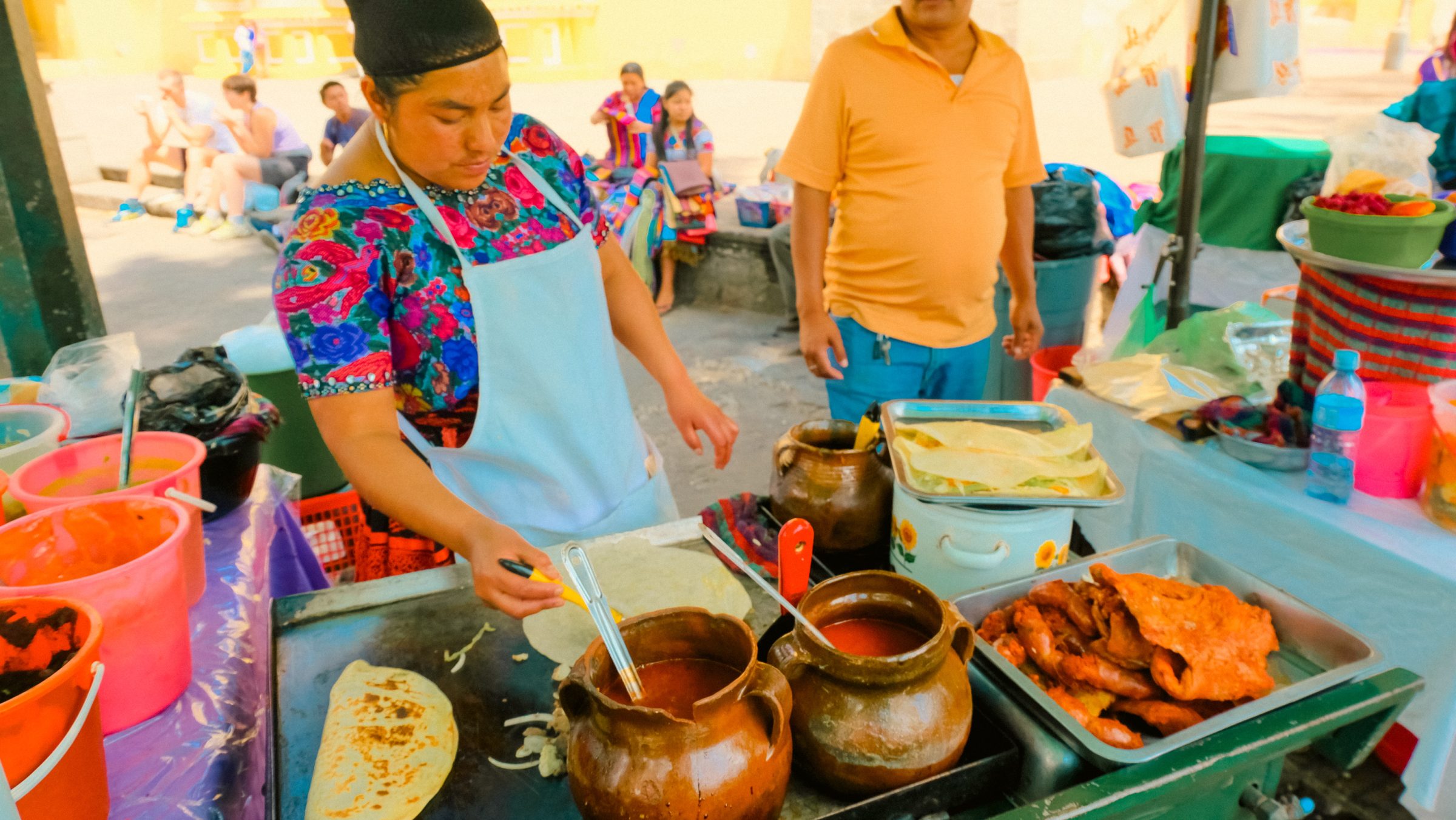 Een streetfood tentje in Antigua waar ze 'mixtas' verkopen