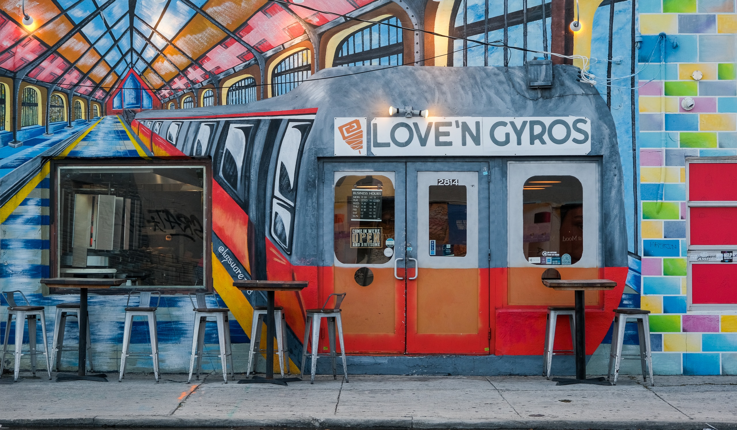 Love 'n Gyros | Geweldige Street Art op een broodjeszaak | Wynwood, Miami