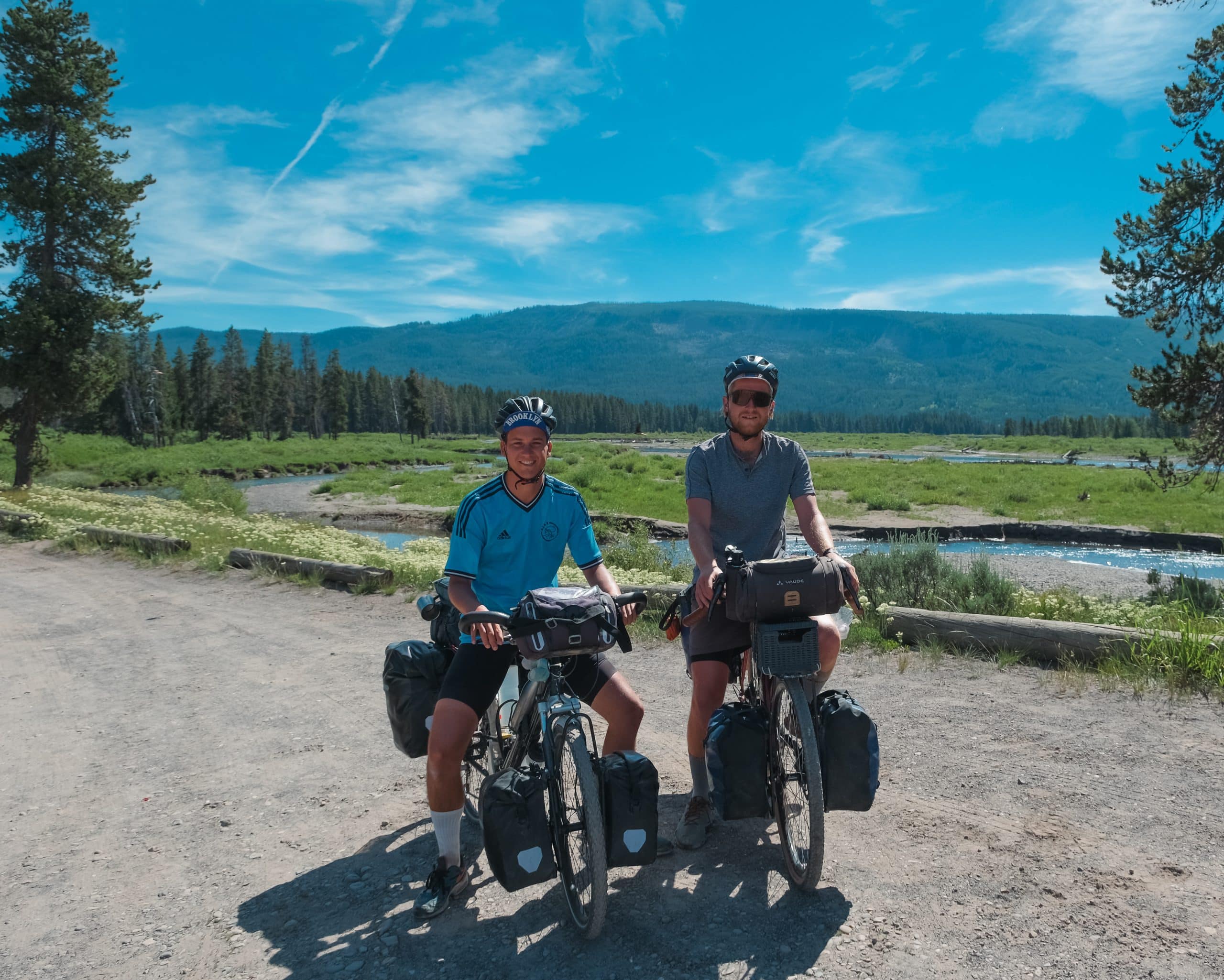 Jacko e Marijn, pedalando pelo Canadá e América até a América do Sul