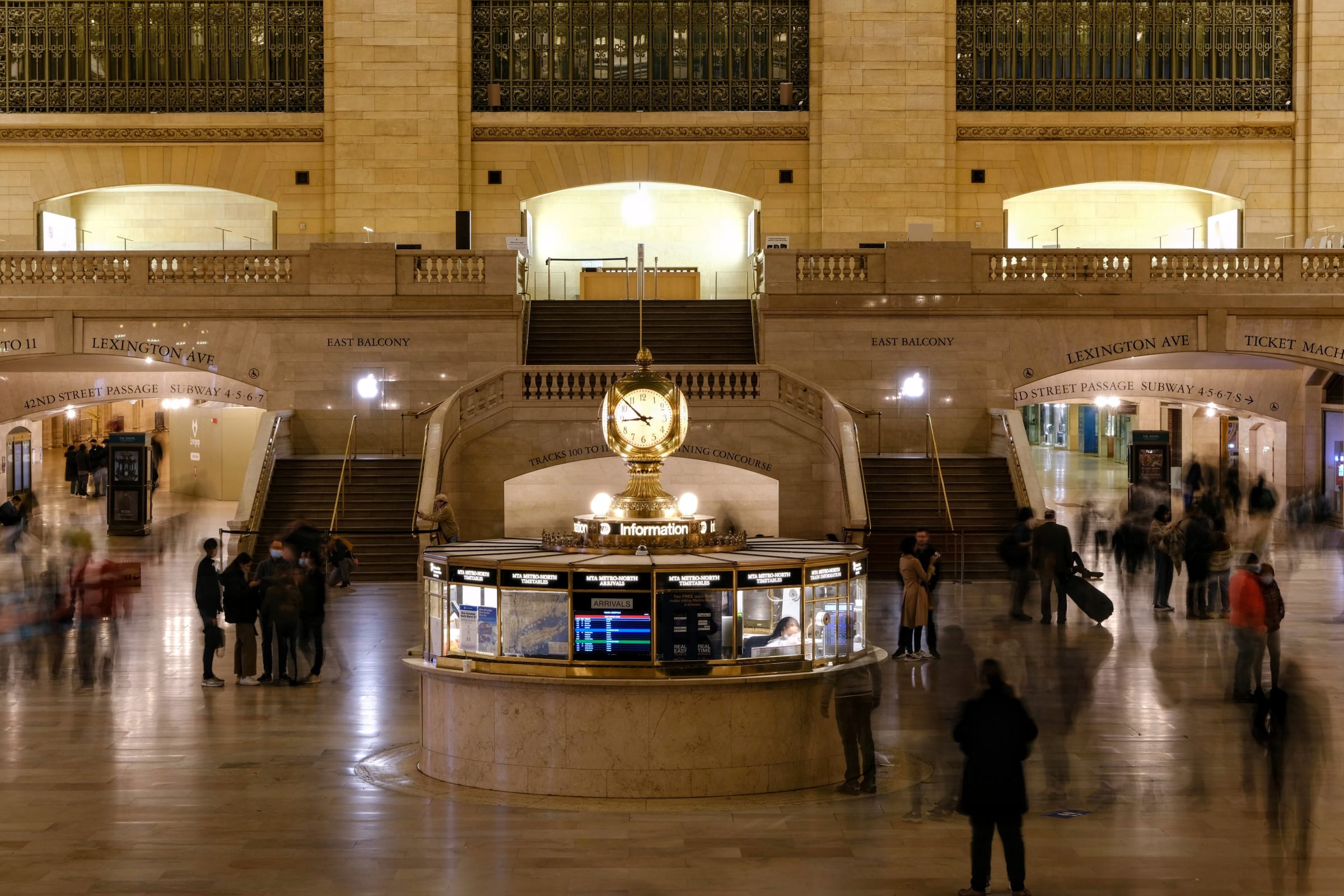 Die goldene 20-Millionen-Uhr im Grand Central Terminal | New York City
