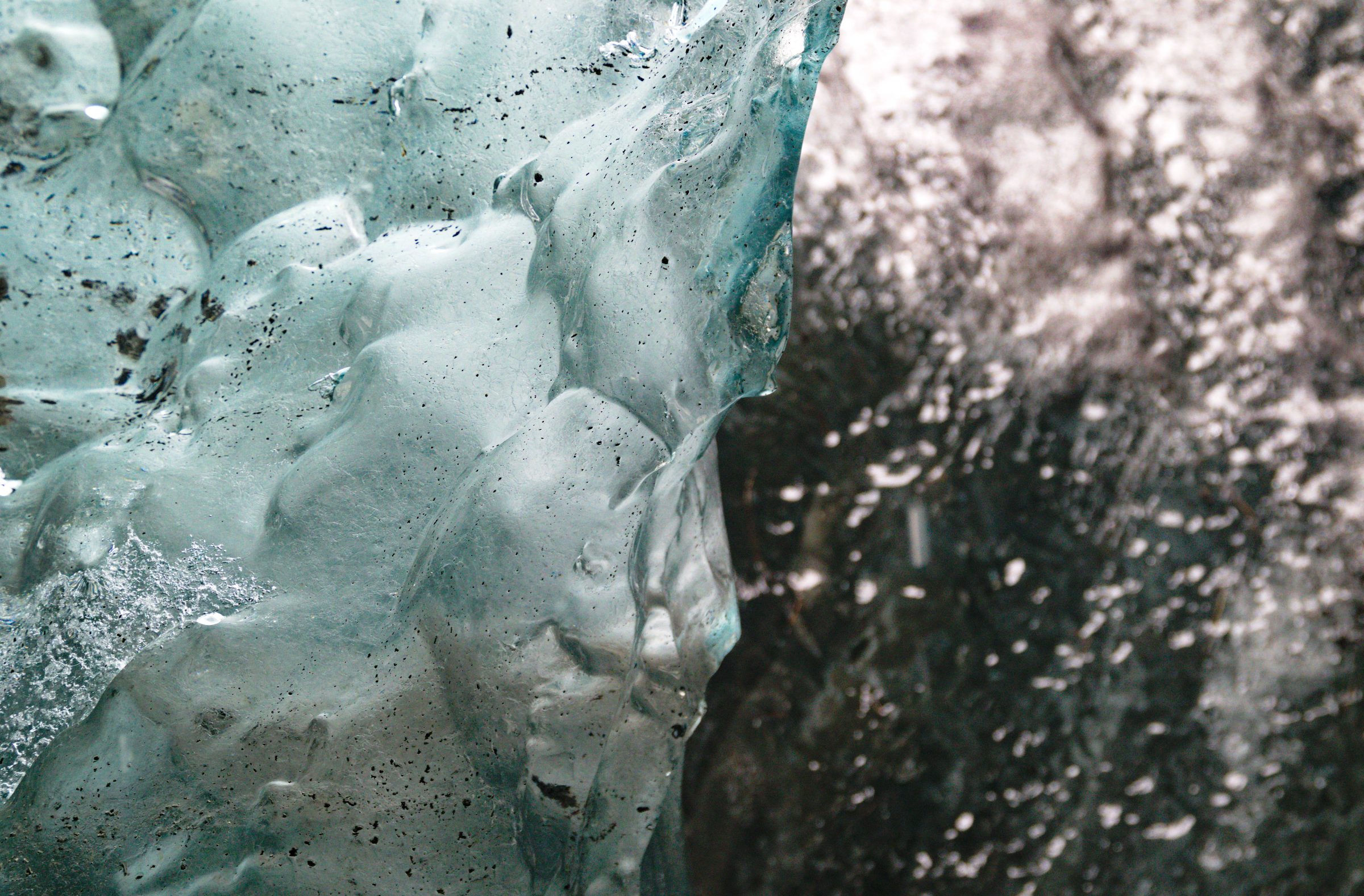 caverna de gelo na Islândia