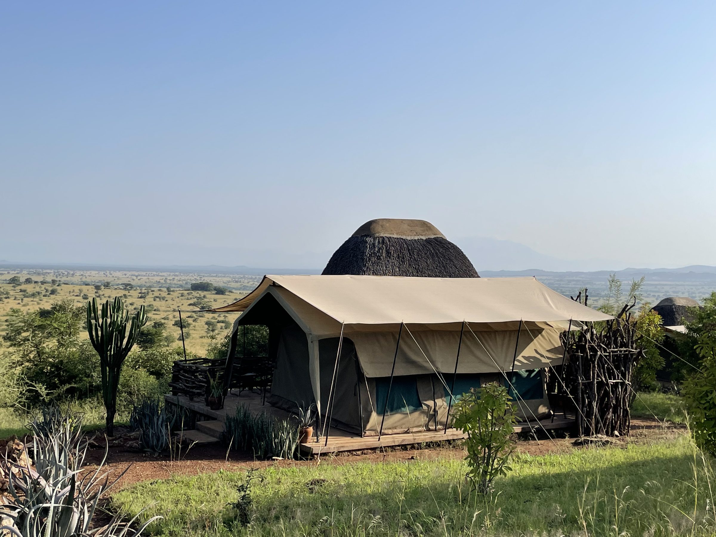 Onze prachtige tent in Kipdeo Savannah Lodge, Kidepo Valley NP