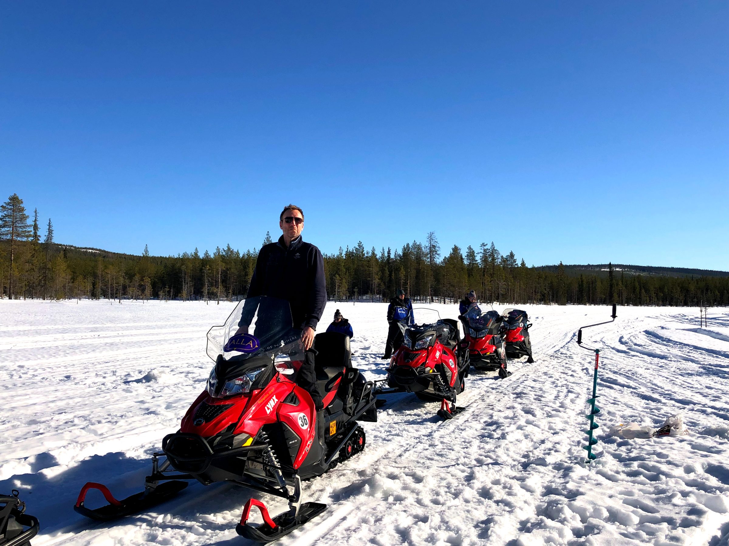 Roadtrip Lapland met 4x4 camper | Tour met sneeuwscooter