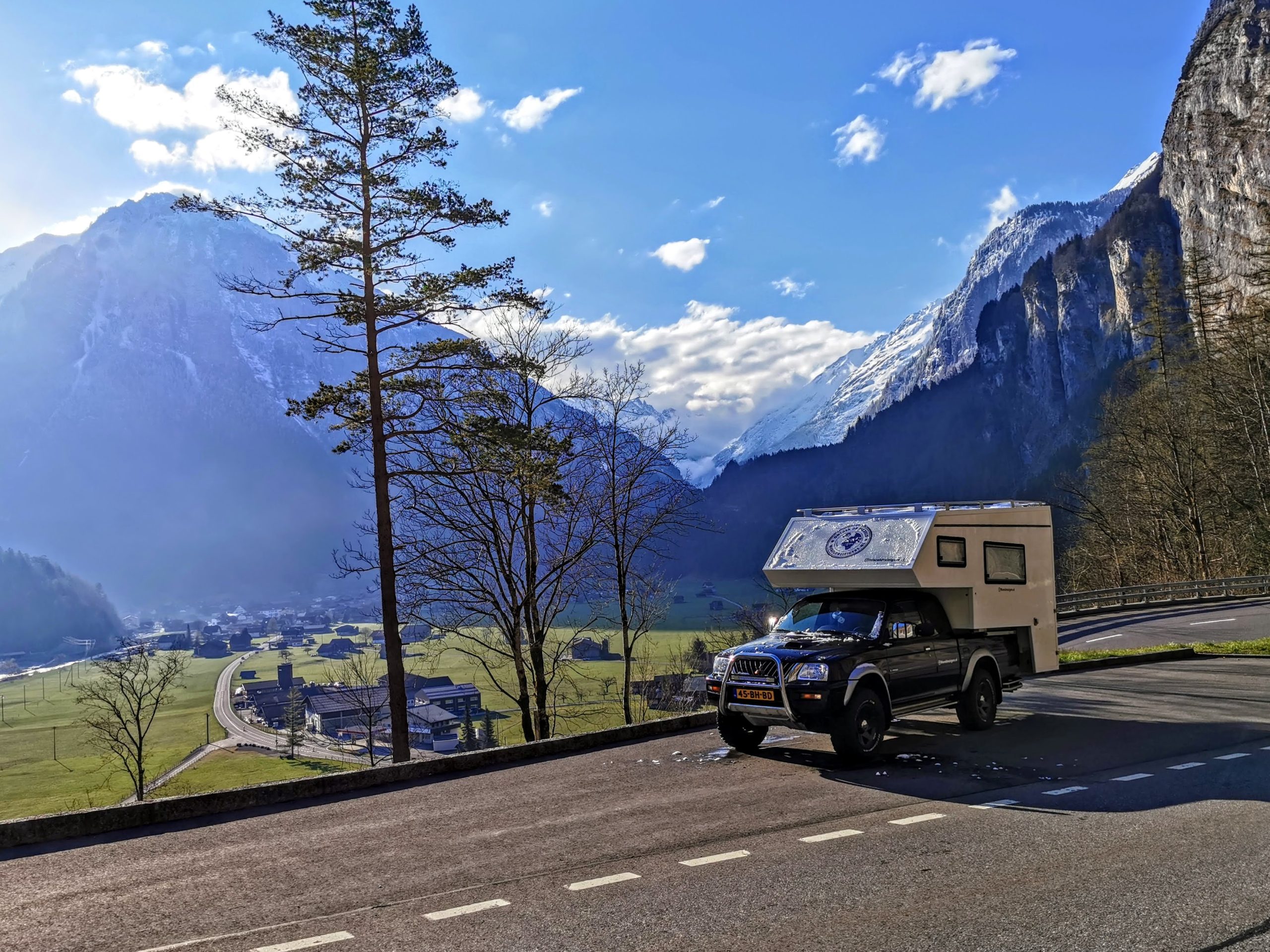 Offgrid 4×4 camper upgrade | Zware bladveren + Upgrade schokdempers | Zwitserland