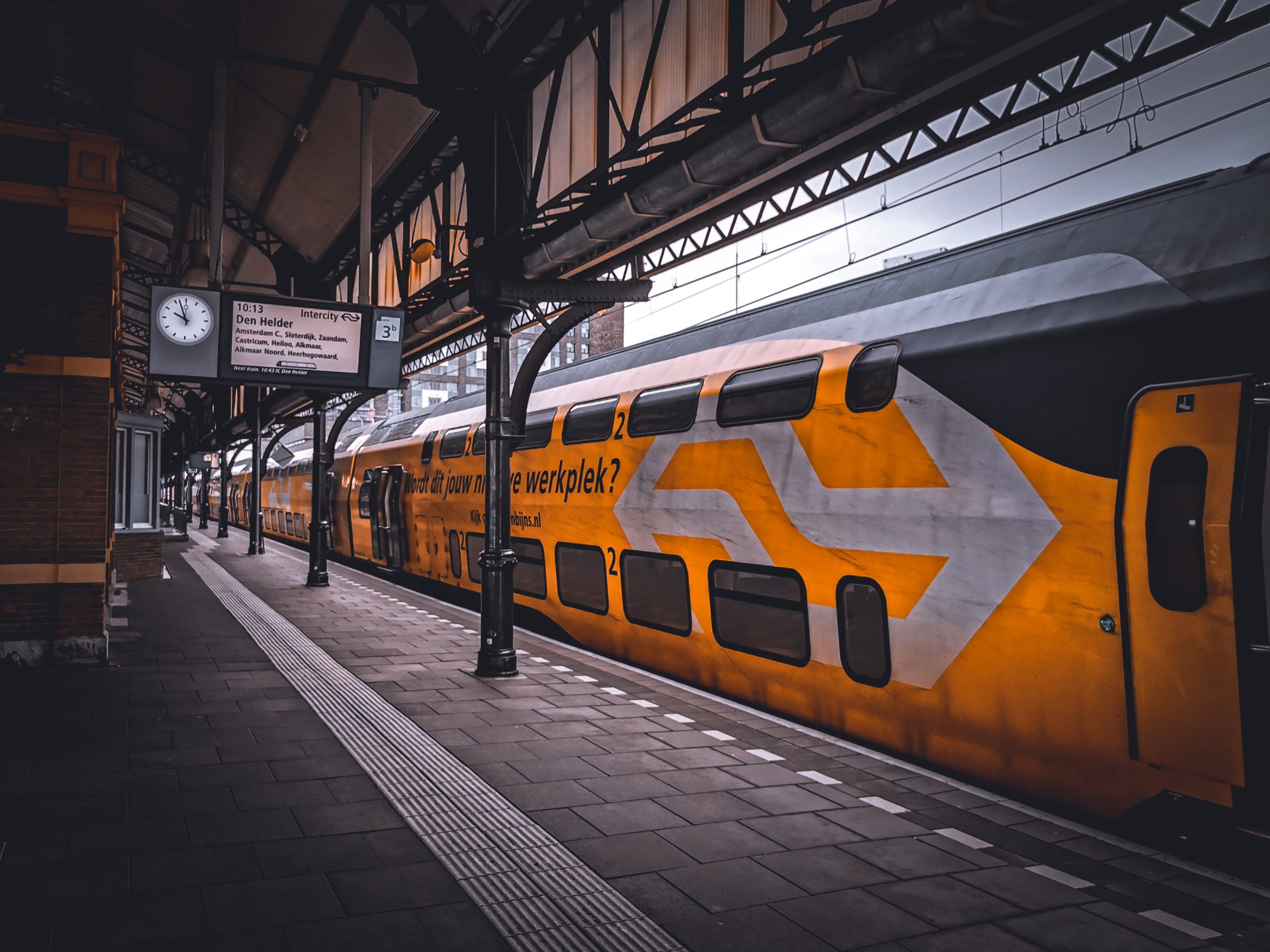 NS trein op station Nijmegen