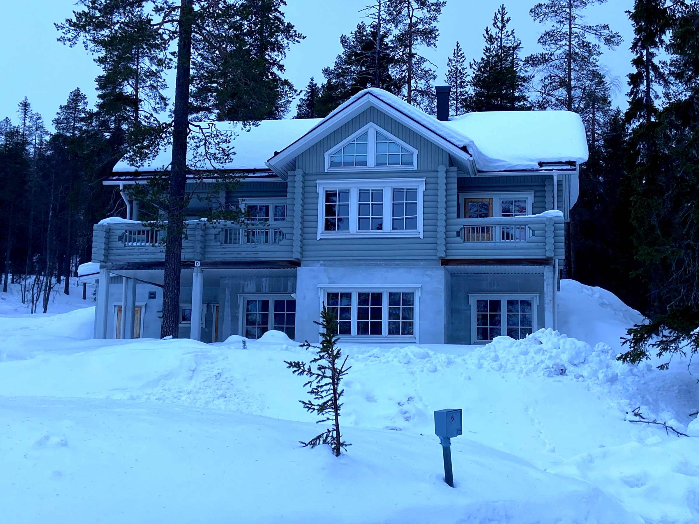 Roadtrip Lapland met 4x4 camper | Mooie huizen