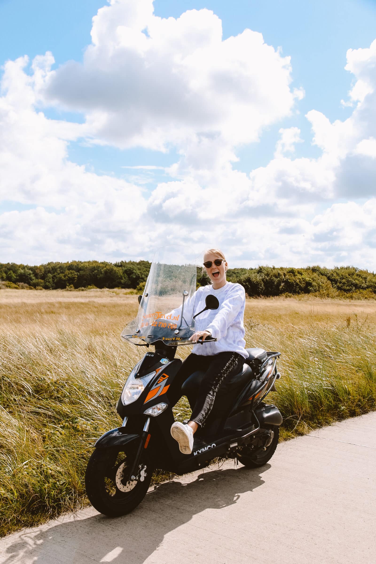 Texel bezienswaardigheden - op de scooter