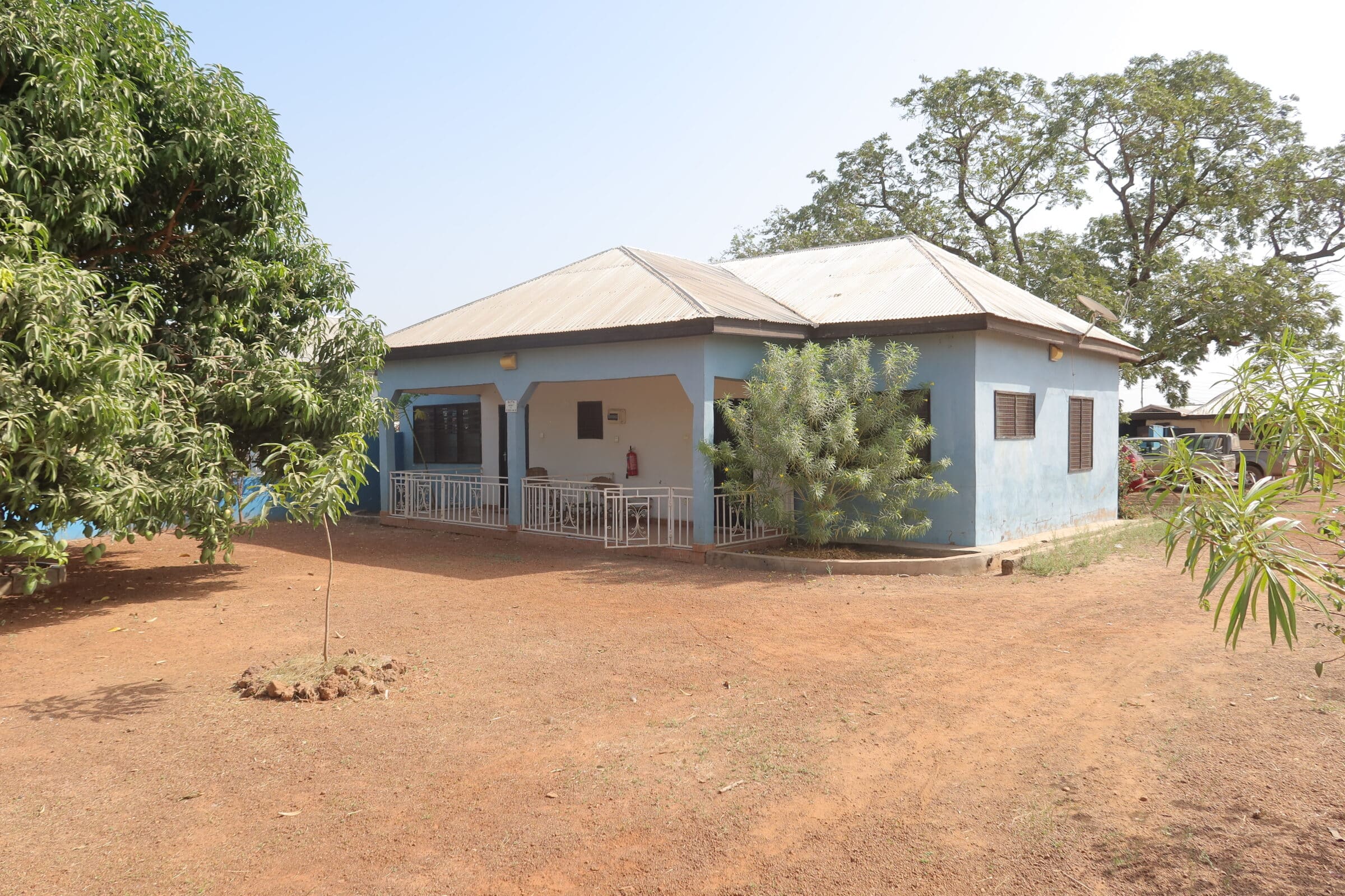 En del av Dawadawa-hytta i Tamale, Ghana.