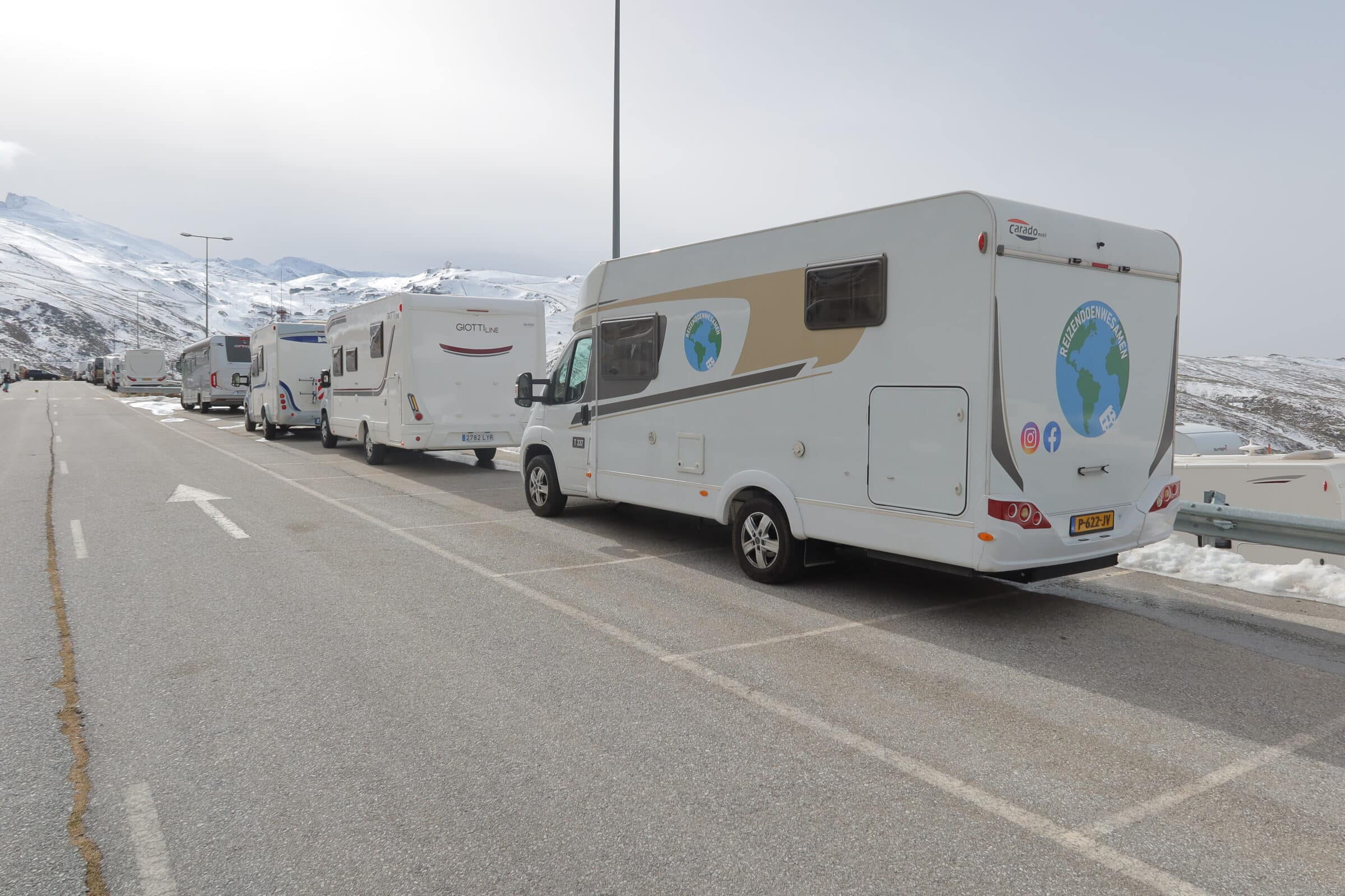 Met de camper in de sneeuw bij de Sierra Nevada | Camper tips en bezienswaardigheden Zuid-Spanje