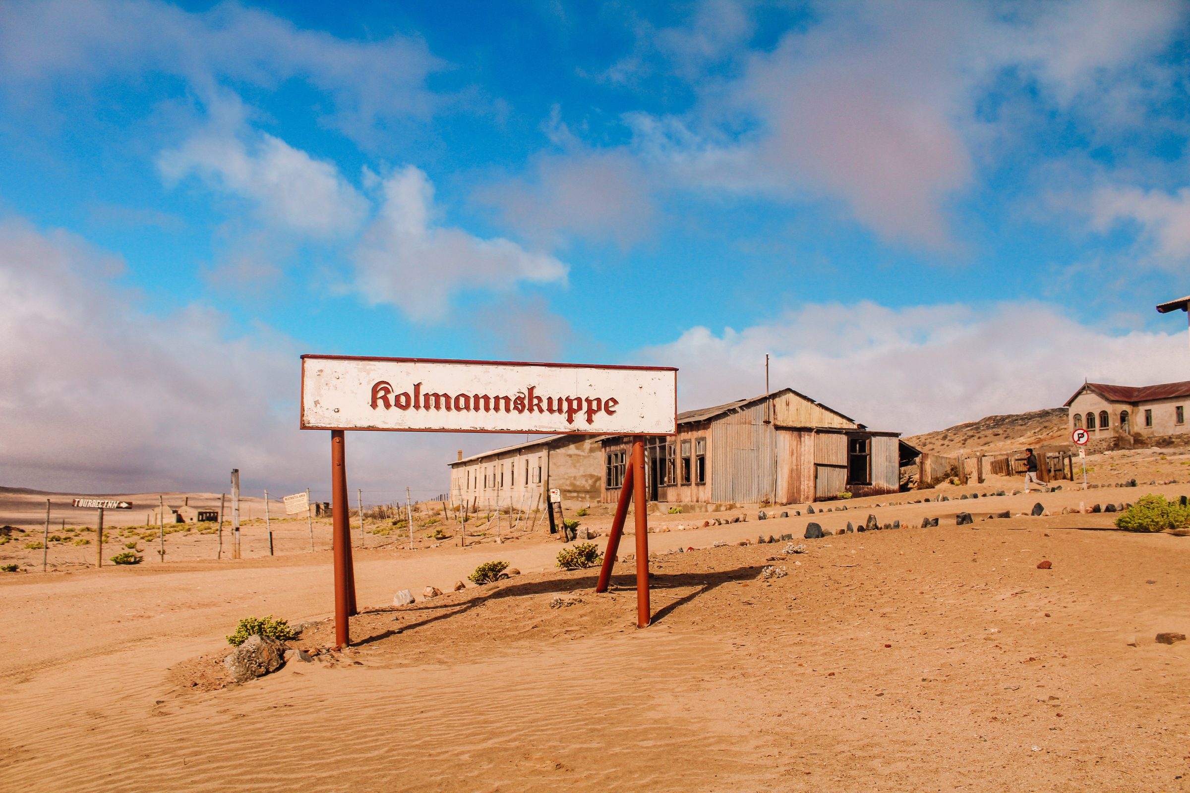 In het Nationale Park ligt het beroemde verlaten mijnwerkersstadjes Kolmanskop