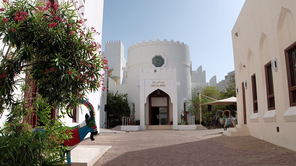 Wit gekalkte huizen in Oman