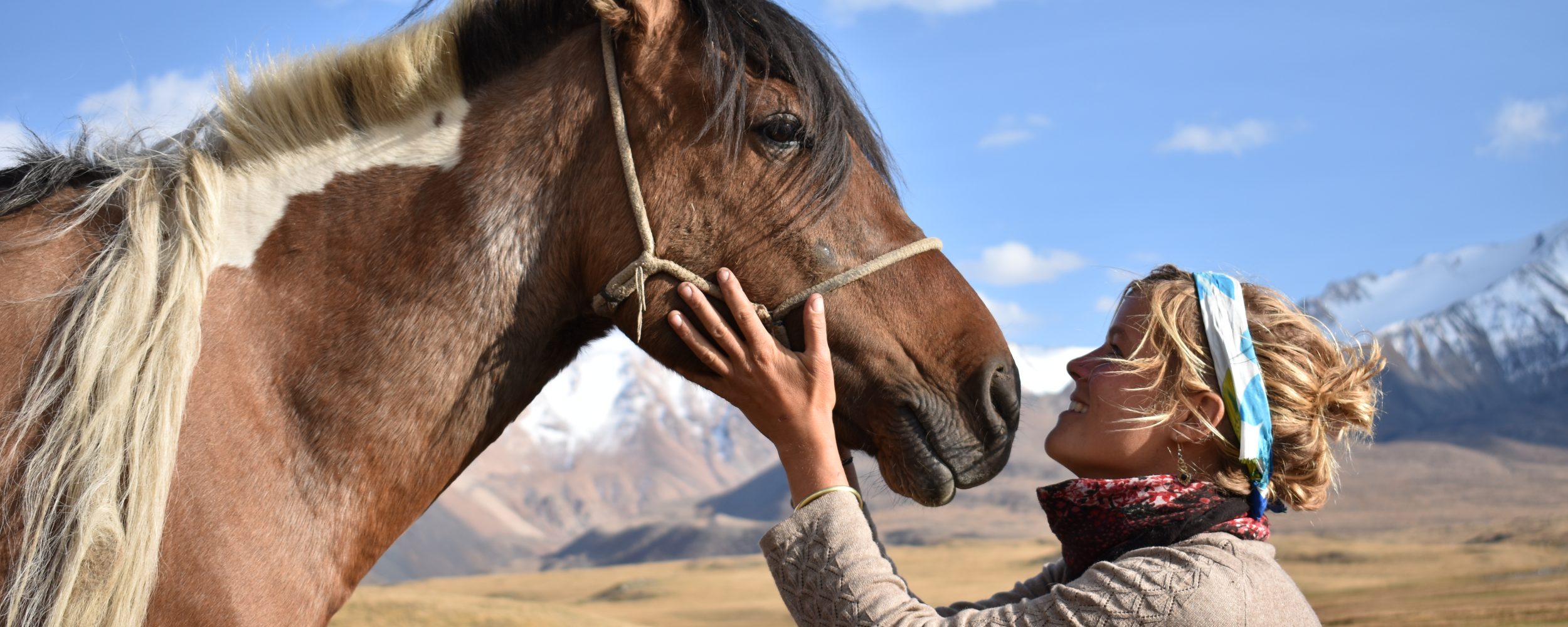 Tamar Valkenier - Fulltime avonturier en haar paardi