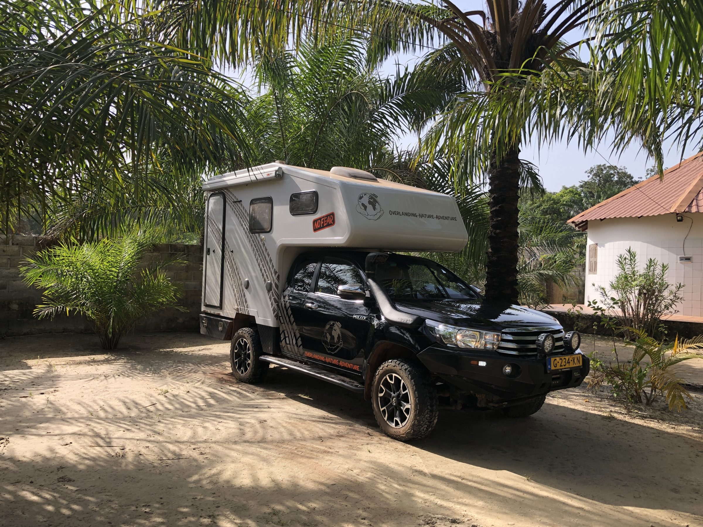 Op de camping in Zinguinchor | Overlanden in Senegal