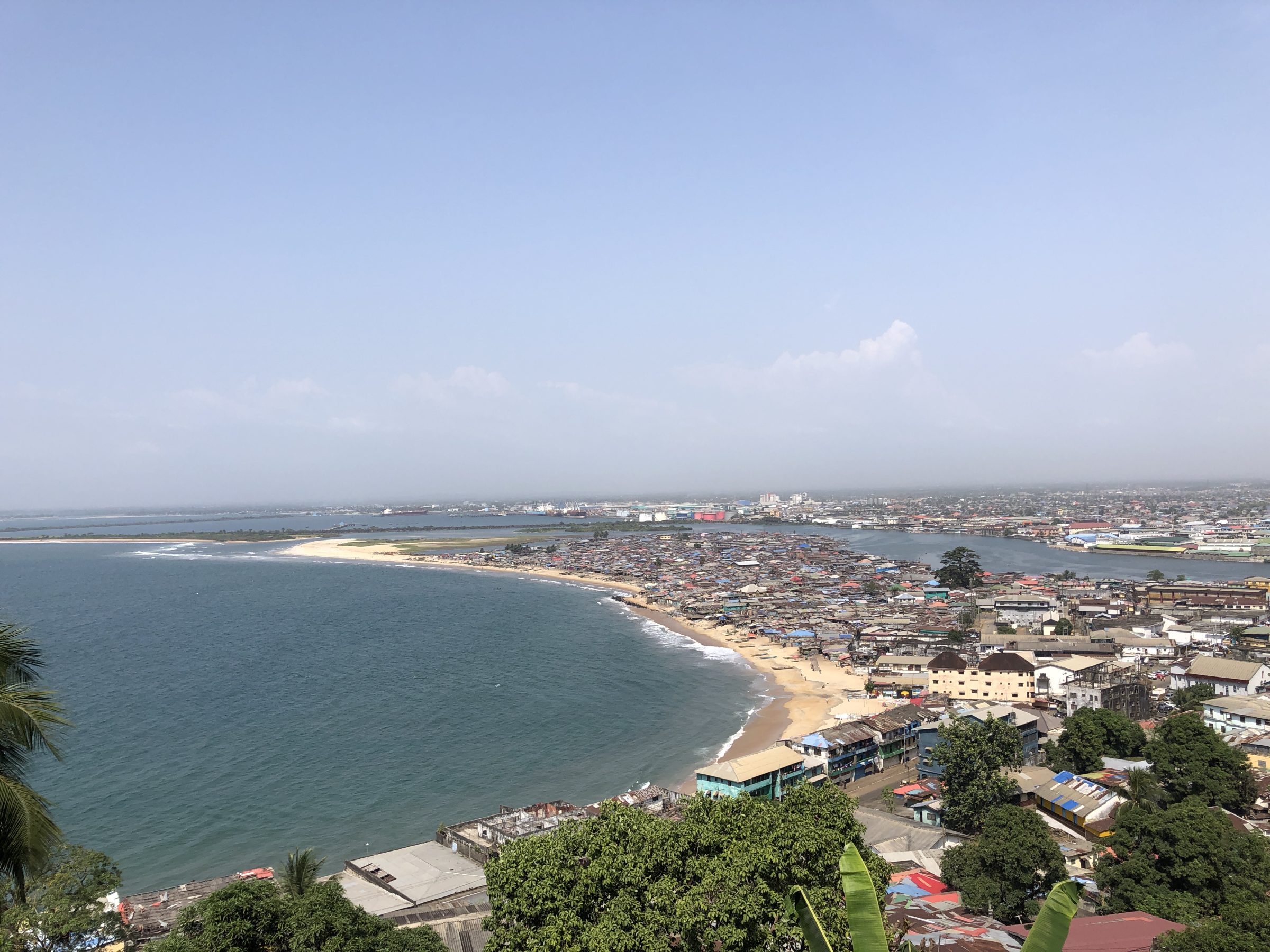 Uitzicht over Monrovia | Overlanden in Liberia