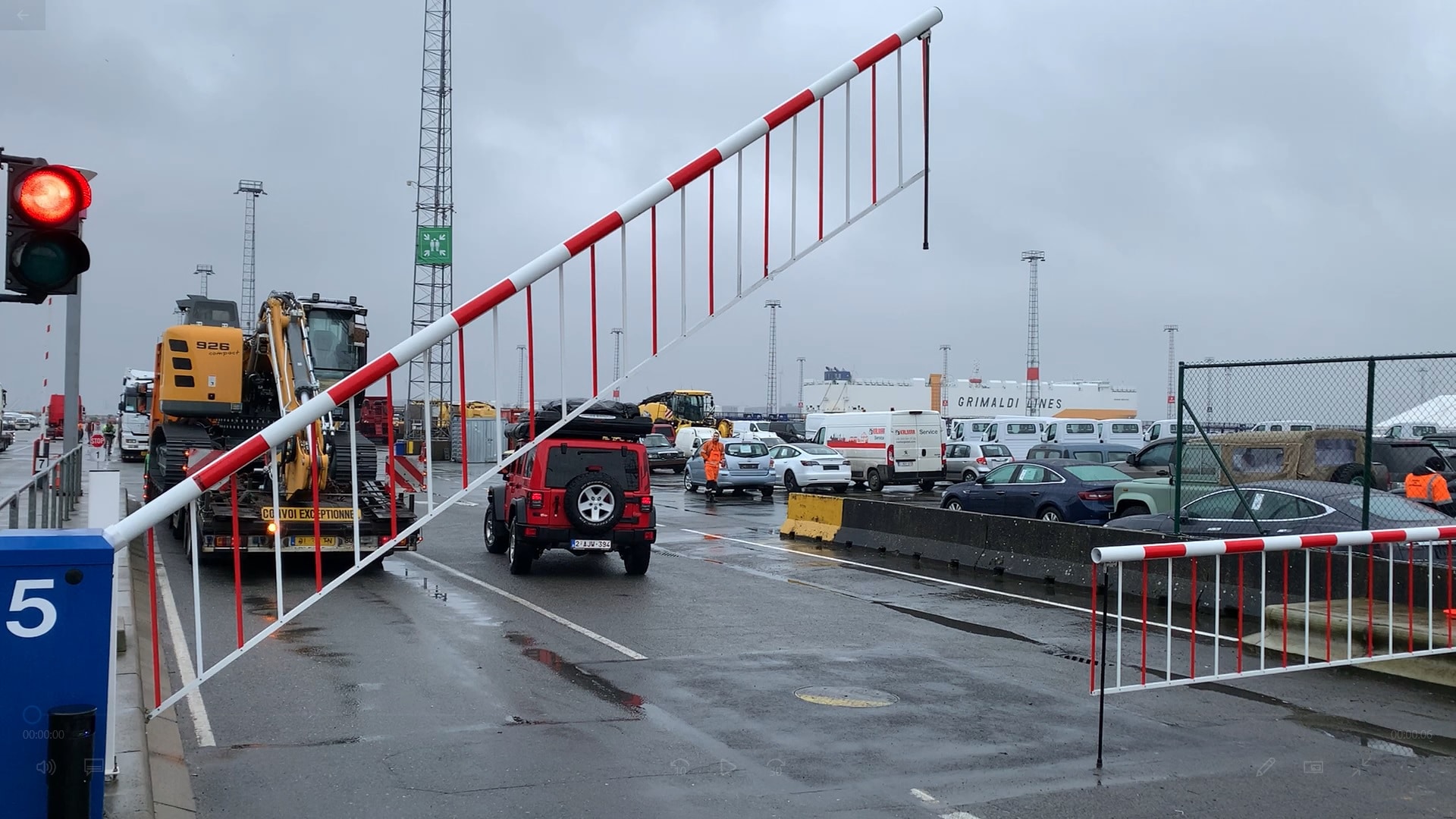 Red op de haven in Antwerpen | Auto verschepen Halifax, Canada