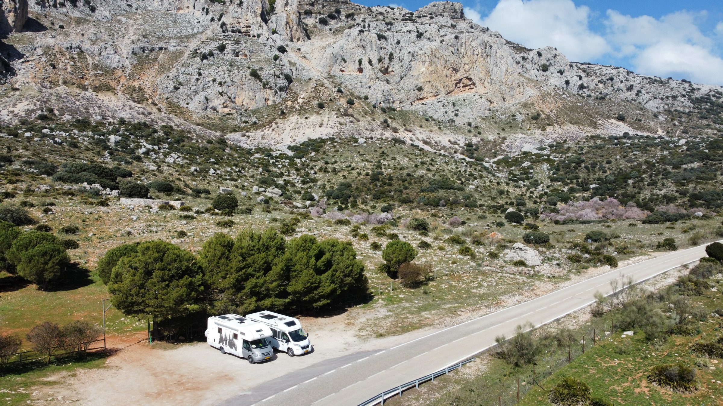 トルカル デ アンテケラ | スペイン南部のキャンピングカーのヒントと名所