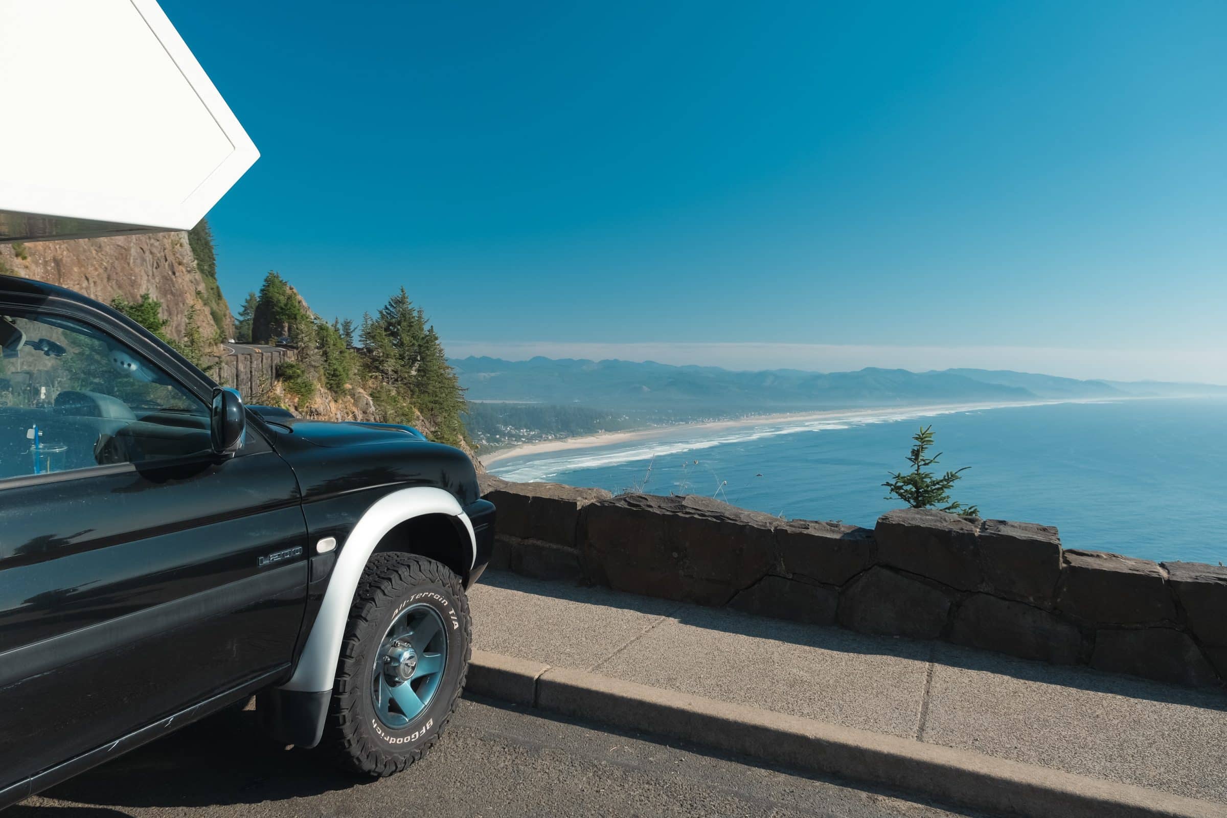 Uitzicht op Nehalem Bay vanaf Neahkahnie Viewpoint, Oregon