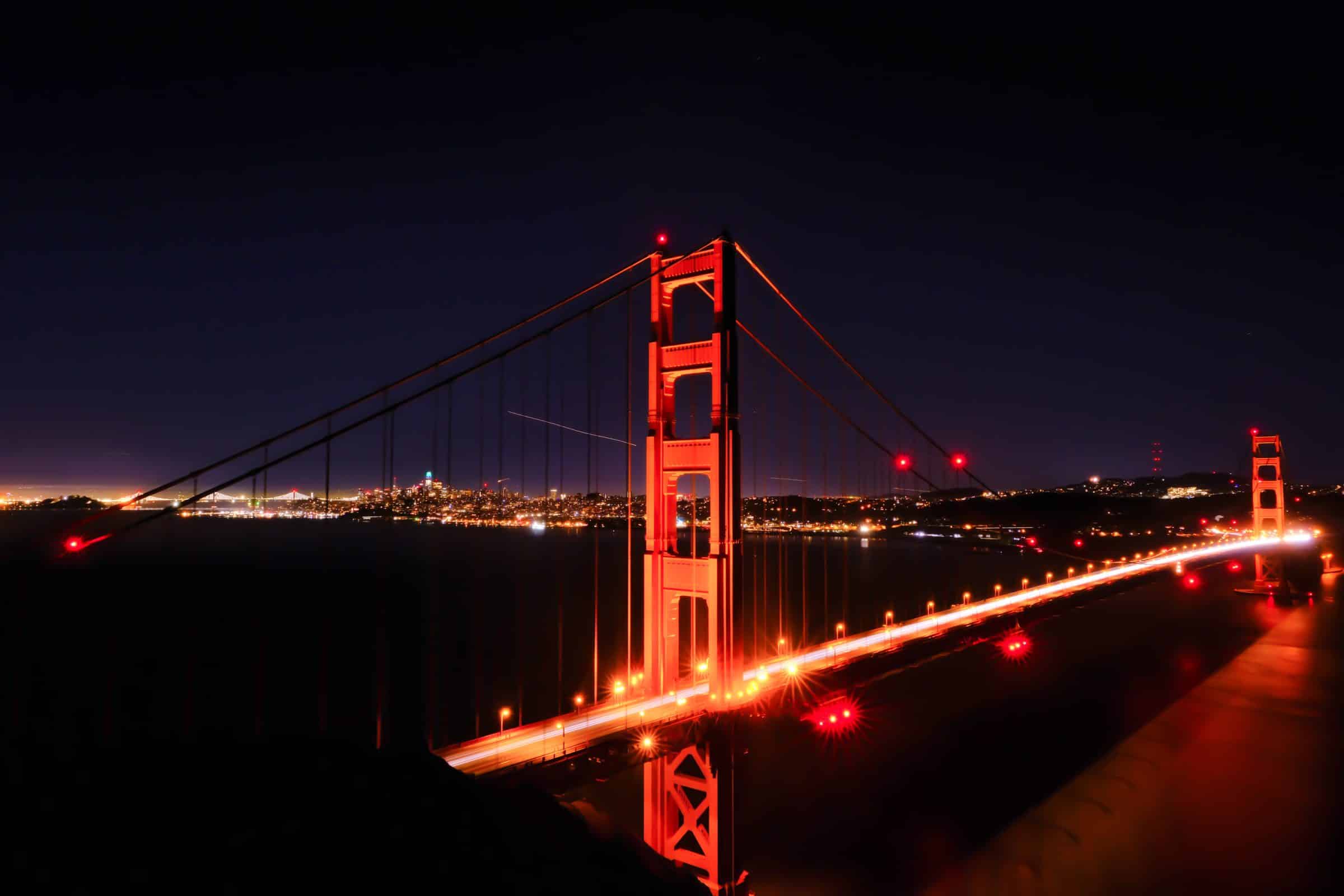 De Golden Gate Bridge en San Francisco in de nacht | Foto genomen vanaf Battery Spencer Viewpoint