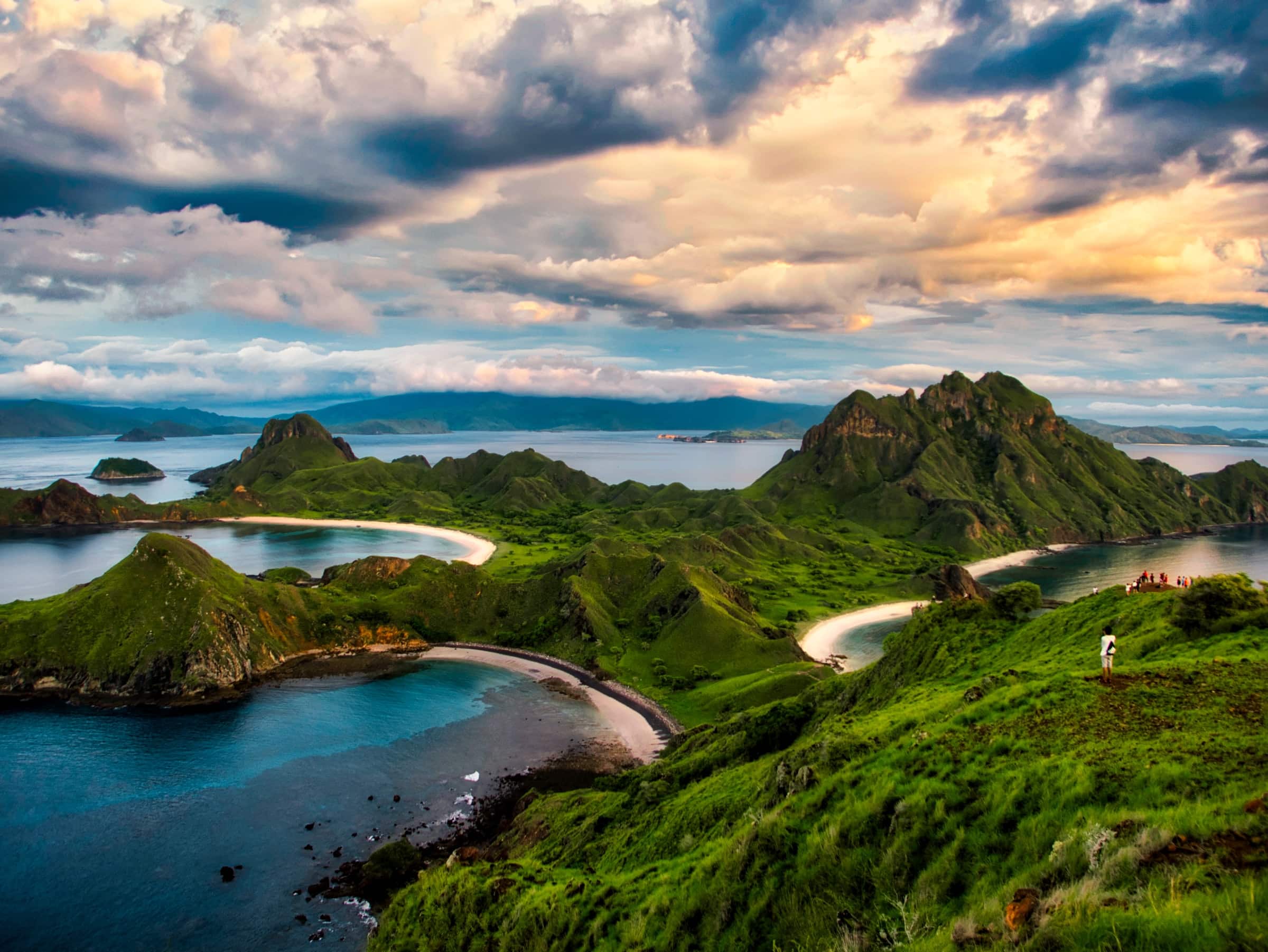 Komodo | The 7 natural wonders of the world