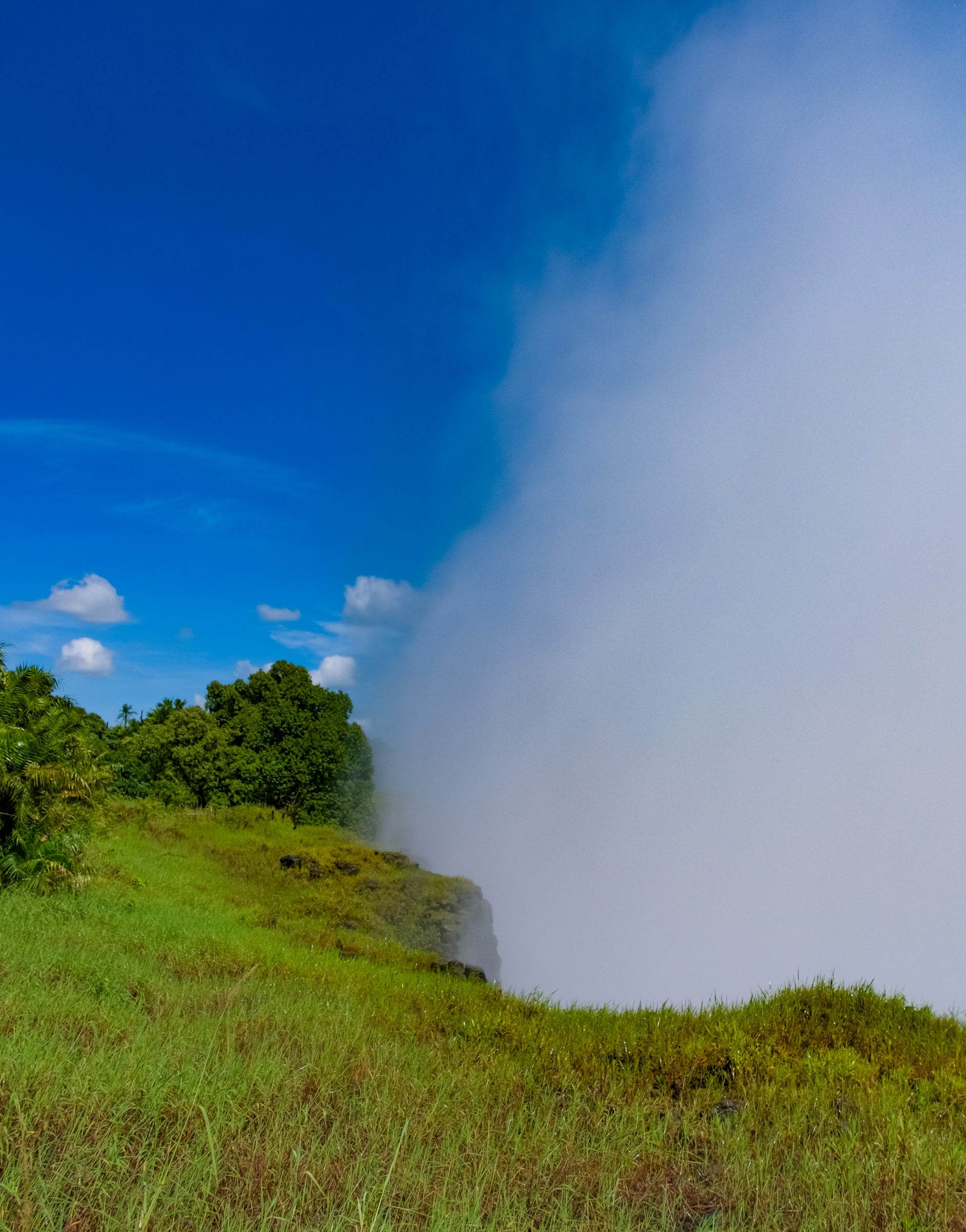 These are the huge mist clouds that you sometimes suddenly walk through