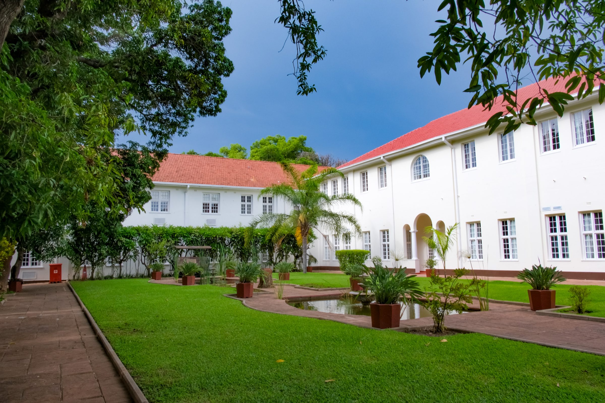The courtyard garden of Victoria Falls Hotel